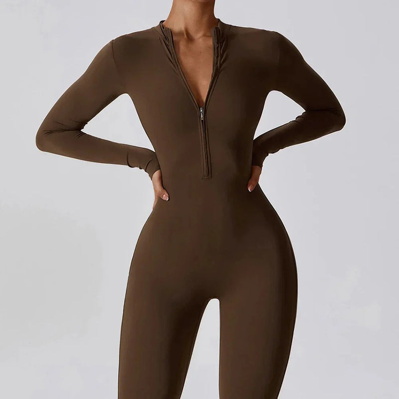 La tenue qui ne vous lâche pas — combinaison manches longues zippée nylon stretch femme