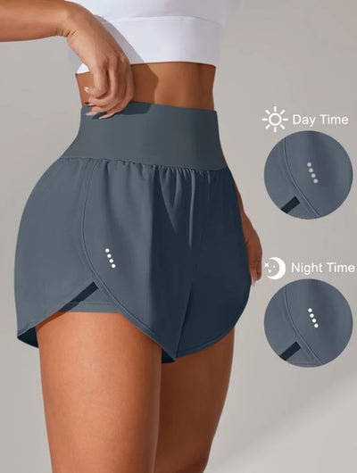 Short sport femme — ceinture large taille haute, détail